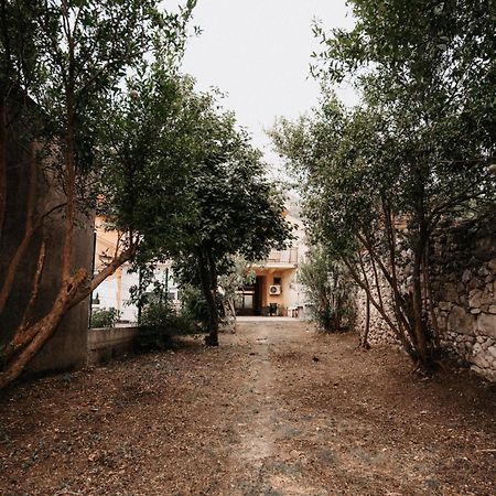Riverside Apartments Mostar Exterior photo