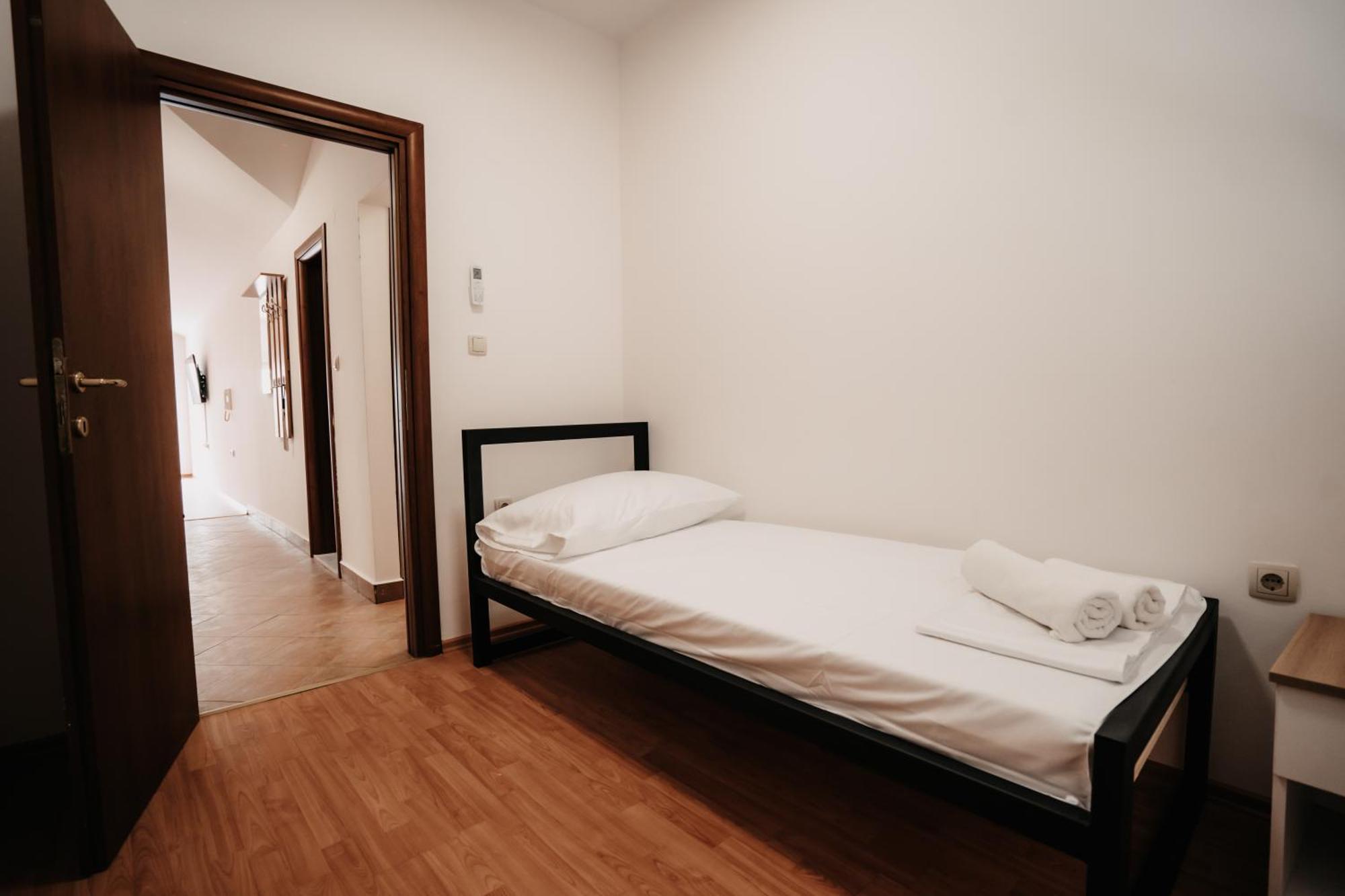 Riverside Apartments Mostar Exterior photo